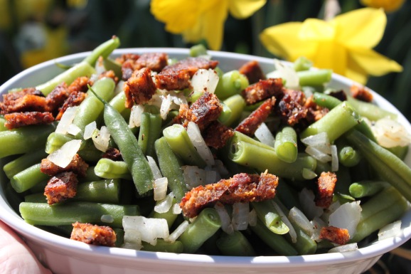 Green Beans w_ sauteed onions and Vegan Bacon